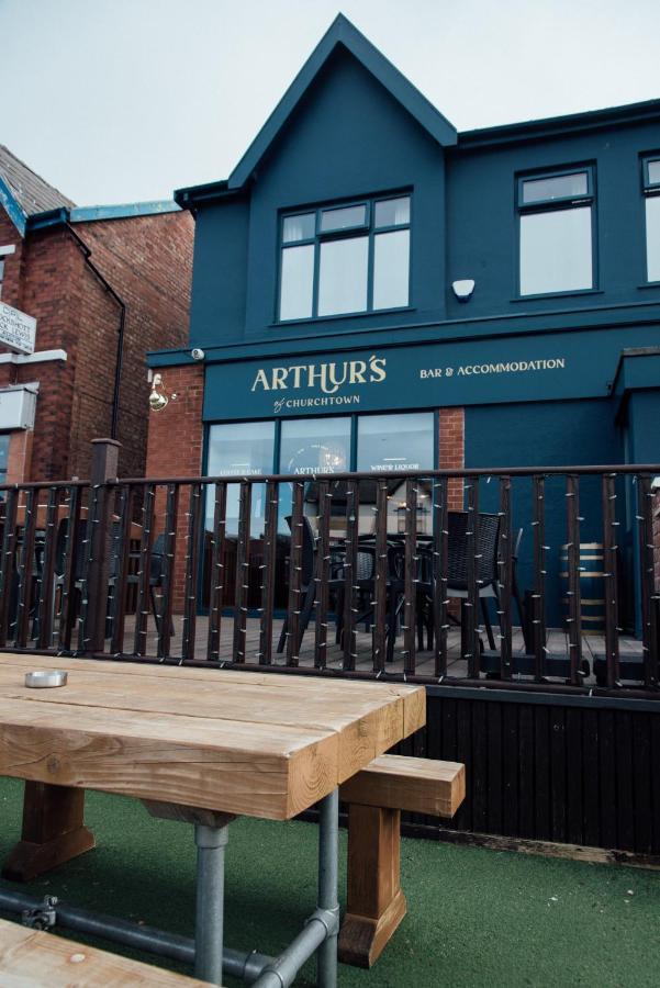 Arthur'S Bar & Accommodation Southport Exterior foto