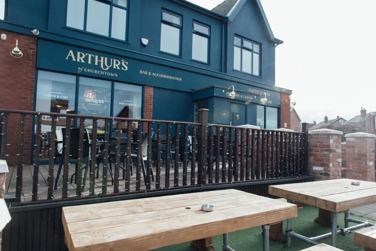 Arthur'S Bar & Accommodation Southport Exterior foto