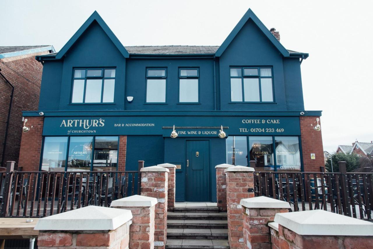 Arthur'S Bar & Accommodation Southport Exterior foto